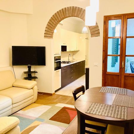 Deluxe Apartment In The Centre Of Florence Ngoại thất bức ảnh